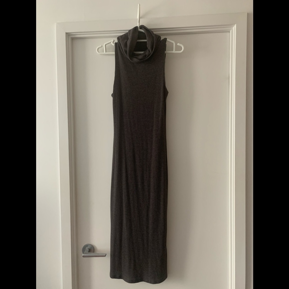Midi turtleneck dress